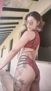 Eyfy en bañador de Eyfy_bbs  2 photos