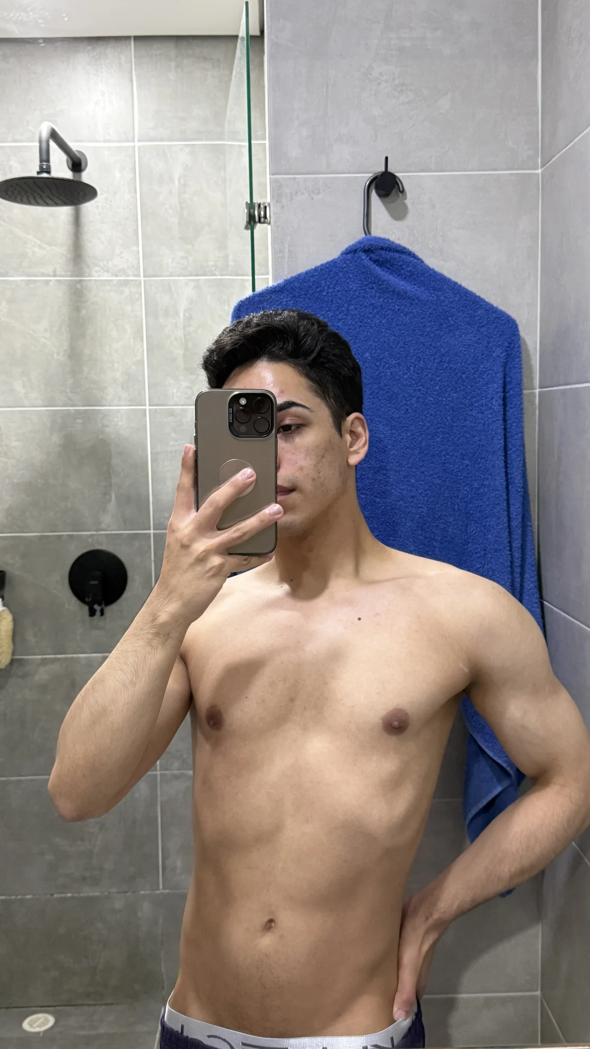 Ảnh Thịnh Hành của aodaboyyy 209
