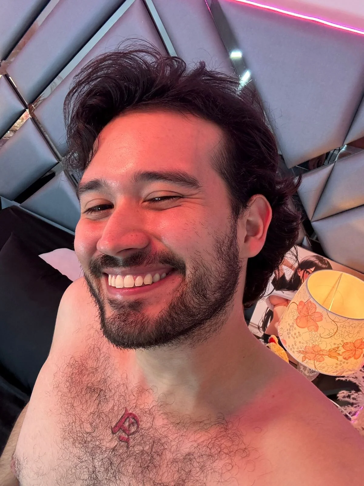 AdrianSith Public 사진