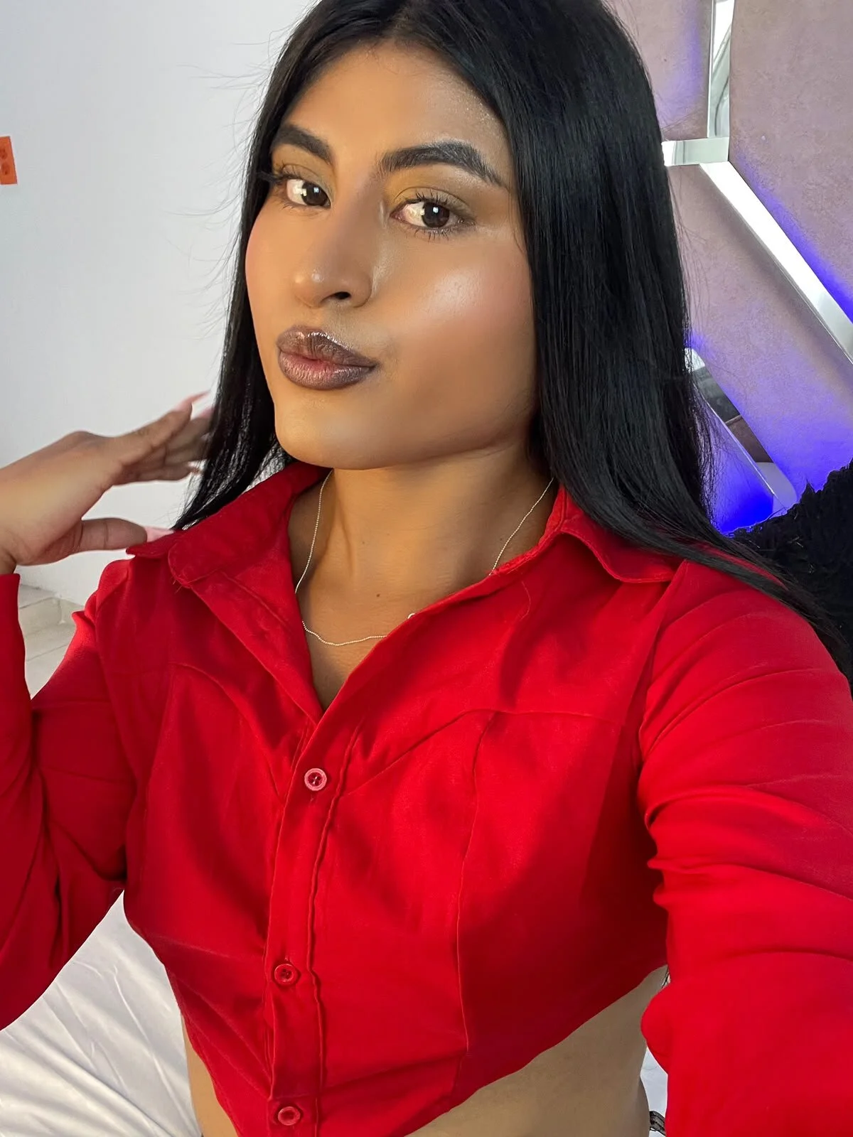 Michelle_Narvaez immagine di tendenza 213