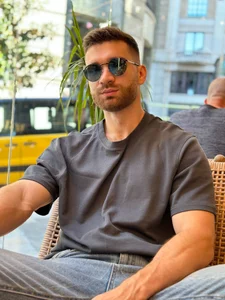 damongold Public Foto 3