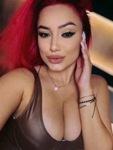 EmyHilton Brown latex Pic 4