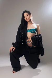 canelleGarces Sexy and classy... super combo! 🍃☘️ Pic 4