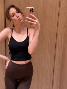 MargaretShyandSkinny My new clothes - {count, plural, one {תמונה אחת} two {שתי תמונות} many {# תמונות} other {# תמונות}}