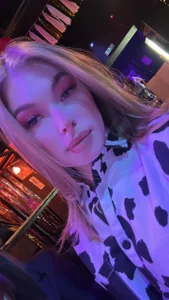 AuroreMarie my gaze will wow you Pic