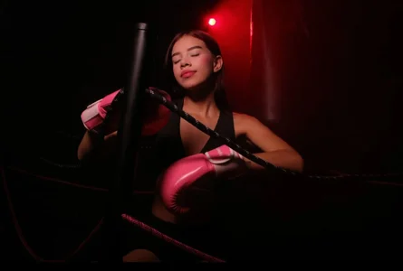 BellaMoon_ BOXING зображення 2