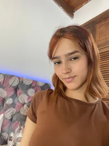 Good afternoon, darling ☀️💖 I’m live from 2:00 p.m. to 8:30 p.m., already missing your eyes on me, od MelodyMansson  3 snímek