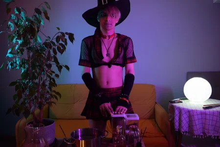 leon_yuugen Your little witch Εικόνα 6