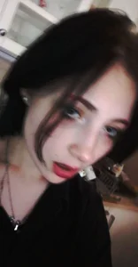 _L_o_r_r_y_ Public Pic 8