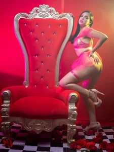 Rita_russell Public Pic 3