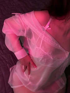 CyrenaLuxeのwhite laceの 4枚の写真