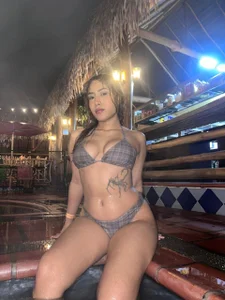 zamanthaa Jacuzzi🌫️ Pic 2