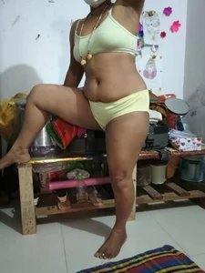 TeluguCuplehyd Sexy figure Telugu girl Pic 5