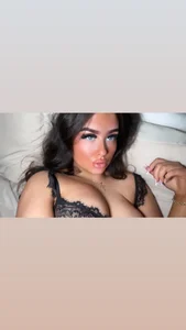 stephhxxx 👸🏻 Pic 2