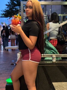 yourgirlyhazel Sweet Face, Dangerous Curves ❤️ Pic