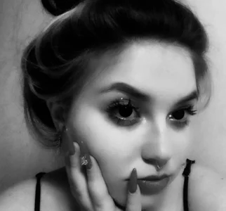 kriss_tinalのPublicの枚の写真