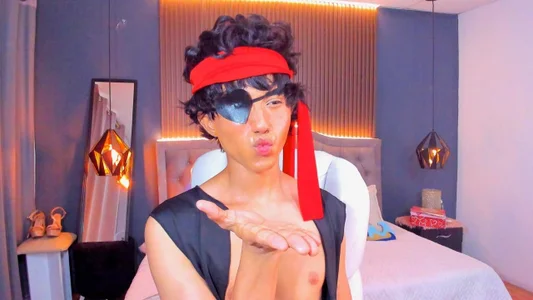 Noa_03: A naughty pirate ( фото)