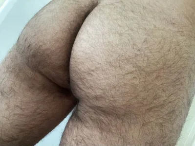 big_bearr Ass টি ছবি