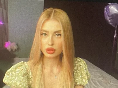 Sweet__Milly A little more of me Bilde 2