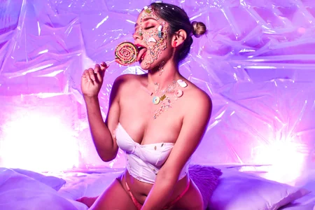 LiaHarpers candy girl Pic 4