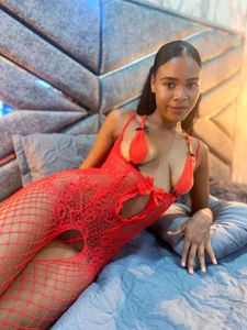 Sexy and hot girl right here 👠 od SASHA_BROWNIE__  3 snímek