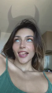 Public de AuroraGoldenVoice  Imagens