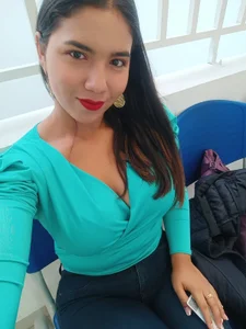 AnnaRosse1 they don't leave my mind Immagine 