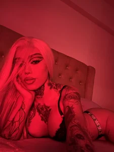 Elodieth_007 In my own red universe 🫦 Pic 9