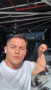 julian_wallace Selfie Pic 3