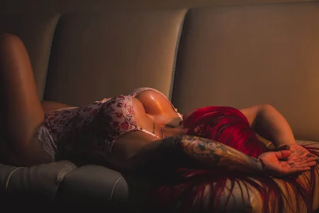 cami_rouxxx_の"Desire, Uncovered"の 7枚の写真