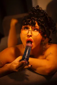 Heka_Prudence Sucking your cock Pic