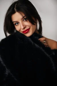 NicoleMun black cat Pic 3