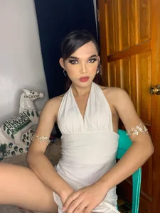 Raffa_ella69 Lady in White slika