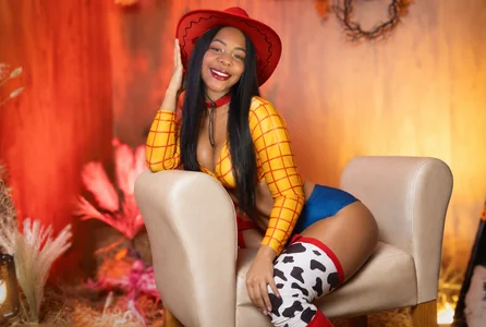 samanthaabloom happy halloweeen - {count, plural, one {תמונה אחת} two {שתי תמונות} many {# תמונות} other {# תמונות}}