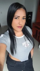 Emma_47 Public Pic 8