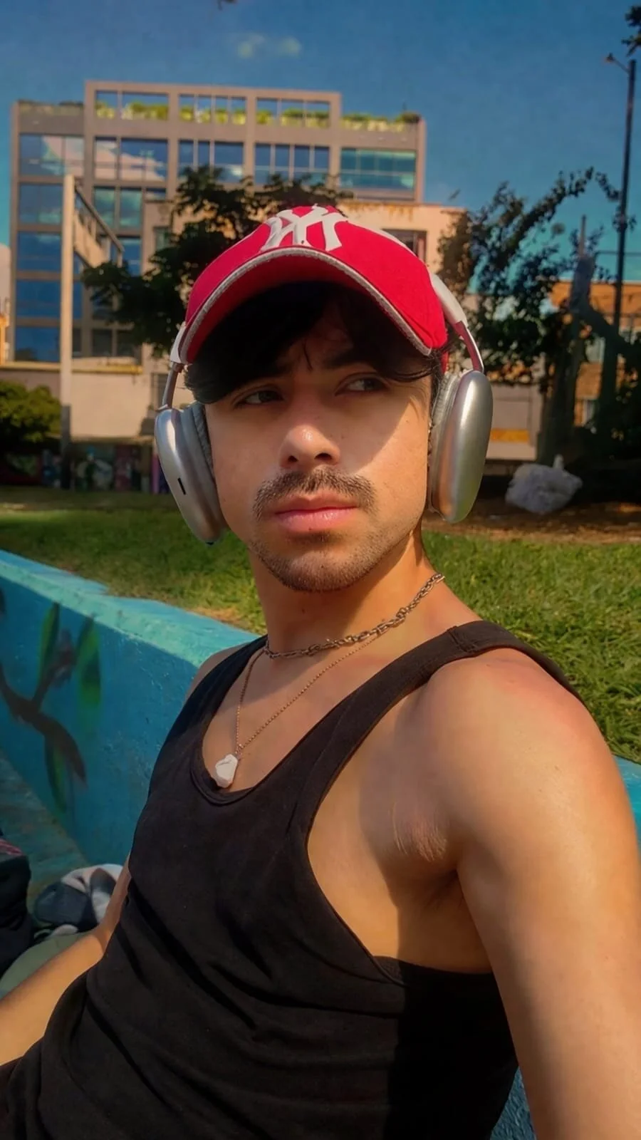 Ethan_Briggs_ Gambar Trending 5014