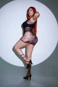 AriaRusso Lights, camera, action!  4টি ছবি