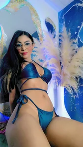 Phoenix_lovexxx Feet on the ground and dreams in the sky 💙🙏 Immagine  6
