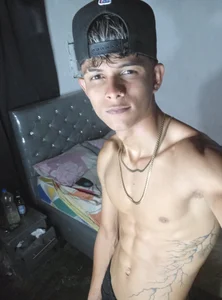 God_Eros_23cm Public Immagine  4