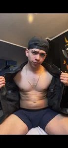 Julian_Mercier more w/ leather Pic