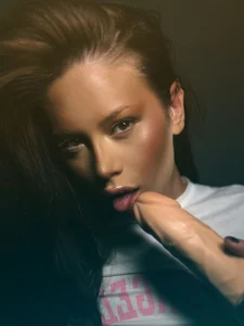 AmedeeaBanks Boom Pic 2