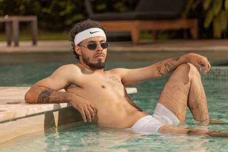 CoreyHurt My first Photo shoot! Pic 9