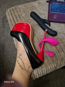 Luscious-LucyXX: Stockings ( 8 фото)