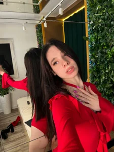 JillHanson lady in red ❤ Foto 9