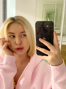 Eva_kikiPublic Bild