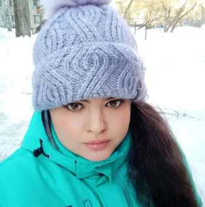 BettiMathis Public Pic