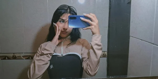 MiaTurner8 Public Fotka