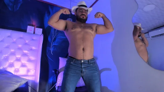 MichaelBear_ No shirt, no rules, just pleasure 🐻❤️‍🔥🍆🔥 Pic