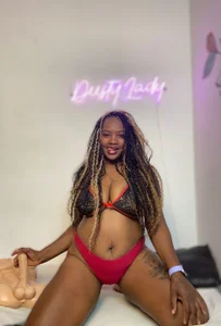 chanel_brunette Hot black woman Bilde 2