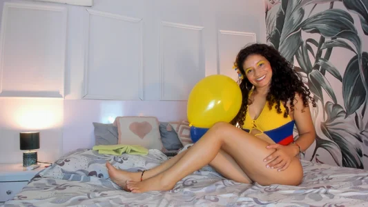 JeiLovee Colombia vibe 💛💙💘 Pic 3